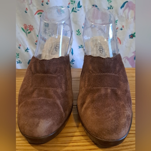 Ugg Brown Suede Sherpa Lined Boho Casual Neutral Slide Mule Clog Shoe SZ 8.5 - Picture 2 of 9